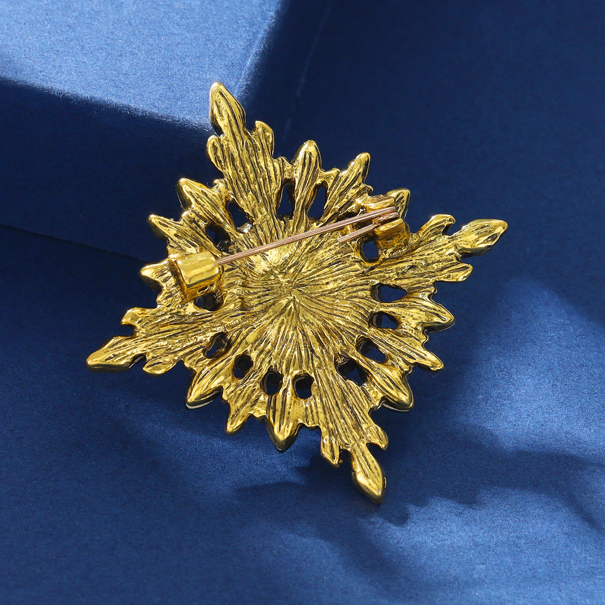 Vintage Big Pearl Brooch