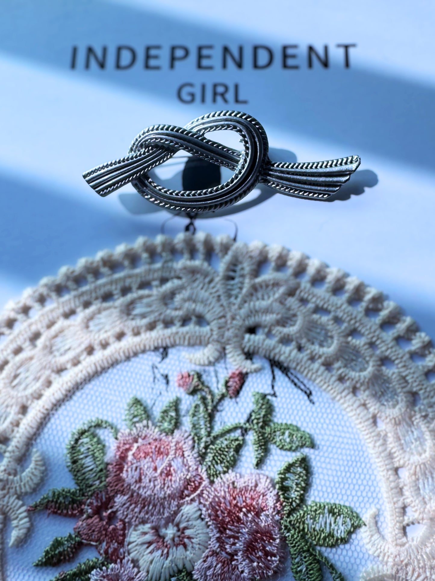 Special Design Shaking Hands Brooch